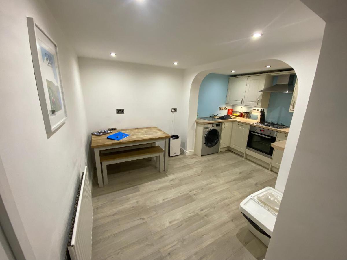 Sands Reach, Dog Friendly Tenby House ภายนอก รูปภาพ